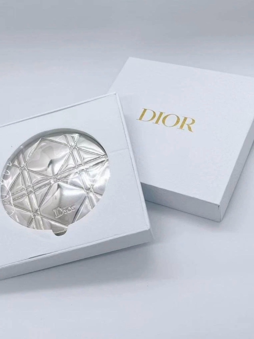 Christian Dior Parfums GWP Compact Mirror CANNAGE Silver